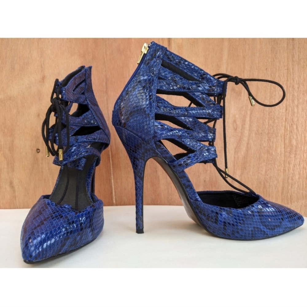 Steve Madden snake print blue black pointed toe strappy gladiator stiletto